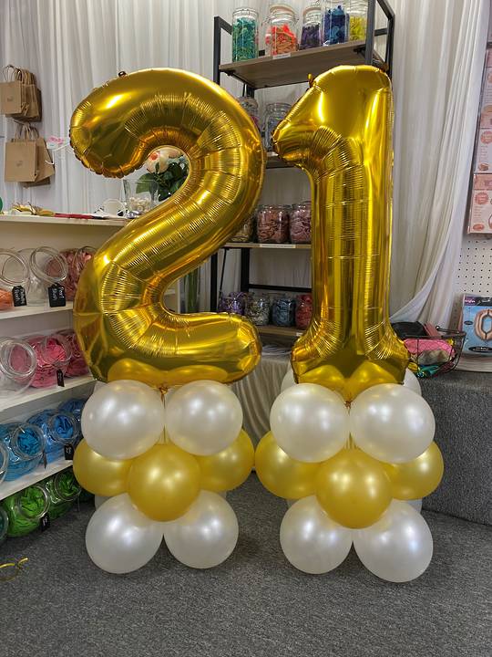Double Giant Numbers on Balloon Base